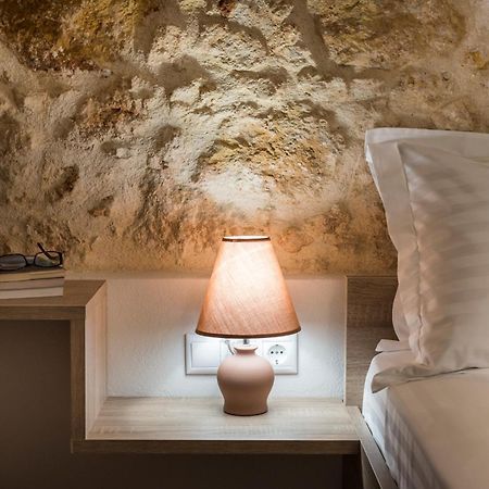 Camara Residence Chania  Bagian luar foto