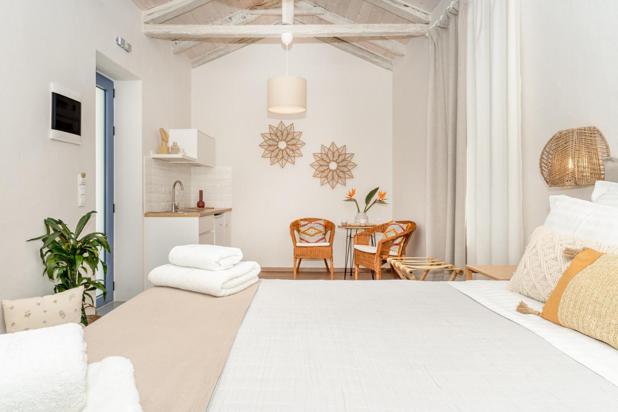 Camara Residence Chania  Bagian luar foto